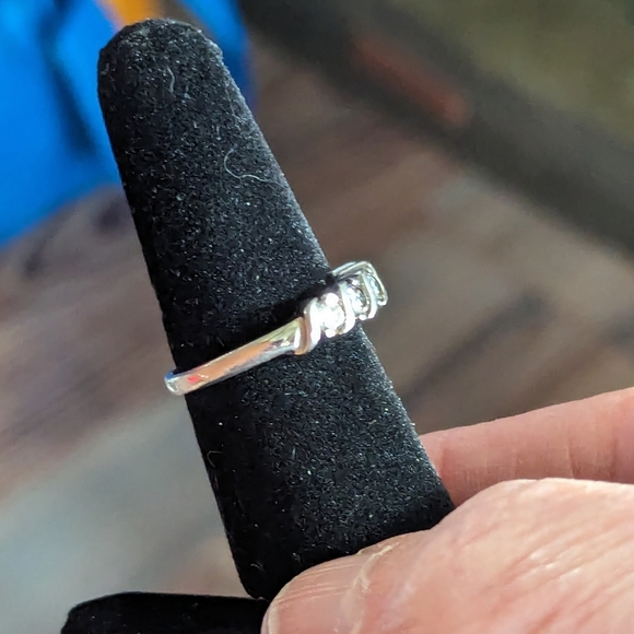 Ring - Picture 4 of 5
